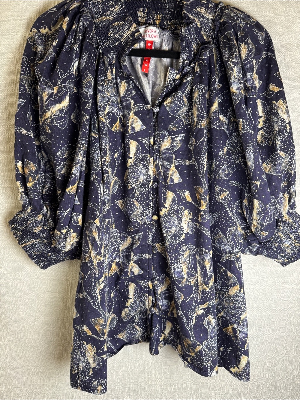Never A Wallflower Cotton Floral Blouse Navy Smocked Puff Sleeve Cottagecore L - Picture 3 of 9